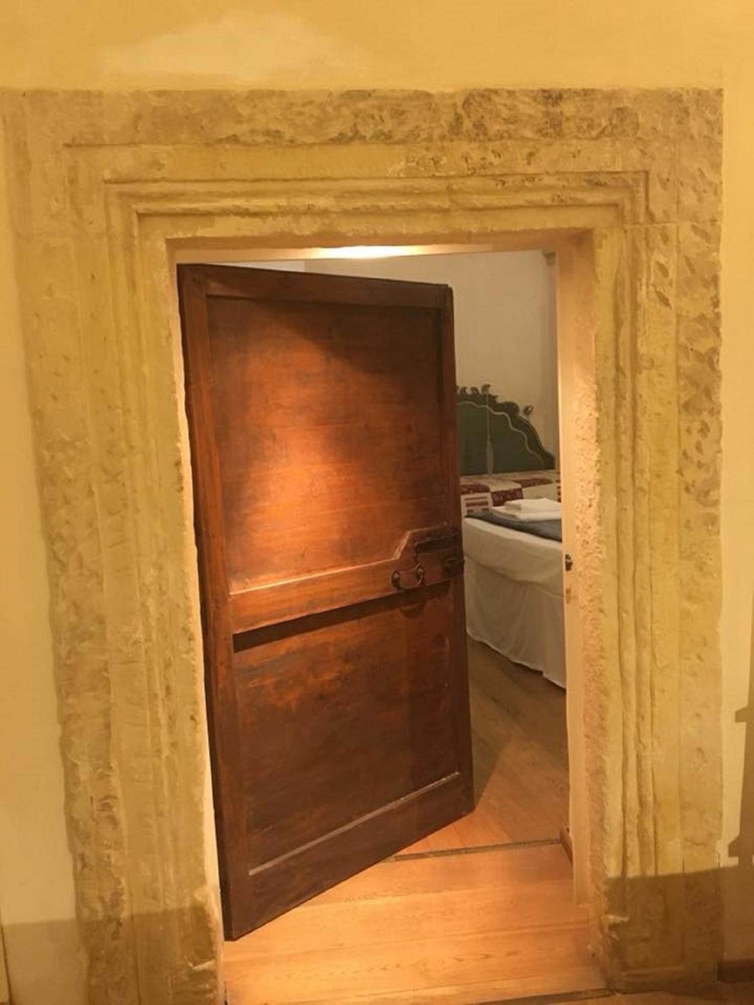 B&B Palazzo Gorgoni Lecce Rom bilde